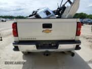 ✅ 2017 Chevrolet Silverado 2500HD LT • VIN: 1GC1KVEY5HF211021 • Lot: 58297065. Wystawiony na Copart z przebiegiem 176 143 mil. Bezpłatny archiwum sprzedaży aukcyjnych z USA i szczegółowy raport historii pojazdu na DreamBid. Zdjęcie 6.