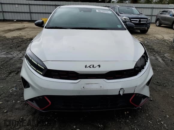 ✅ 2023 Kia Forte GT • VIN: 3KPF44ACXPE658294 • Lot: 86159755. Wystawiony na Copart z przebiegiem 21 739 mil. Bezpłatny archiwum sprzedaży aukcyjnych z USA i szczegółowy raport historii pojazdu na DreamBid. Zdjęcie 5.