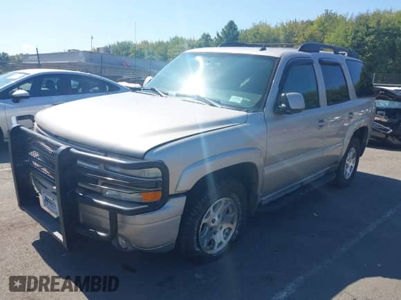 2005 Chevrolet Tahoe Z71 с VIN 1GNEK13T15R211455, выставлен на аукционе IAAI как лот 43171771 с пробегом 165 186 миль миль и . История ставок и продаж доступна на DreamBid. Изображение 17.