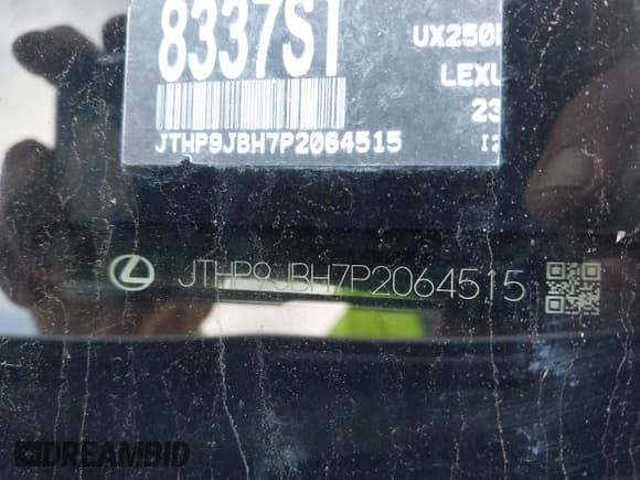 ✅ 2023 Lexus UX 250h Premium • VIN: JTHP9JBH7P2064515 • Lot: 43382117. Listed on IAAI with 32,348 mi. Free auction sales archive from the USA and detailed vehicle history report at DreamBid. Image 18.