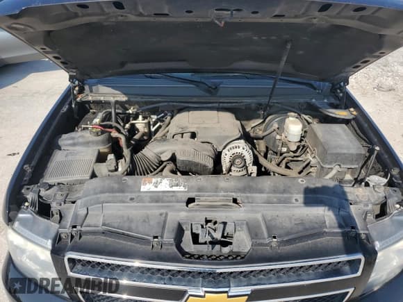 ✅ 2012 Chevrolet Suburban LT • VIN: 1GNSCJE04CR123595 • Lot: 71873064. Wystawiony na Copart z przebiegiem Nie podano. Bezpłatny archiwum sprzedaży aukcyjnych z USA i szczegółowy raport historii pojazdu na DreamBid. Zdjęcie 11.