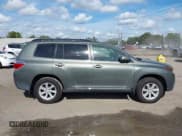 ✅ 2011 Toyota Highlander • VIN: 5TDBK3EH6BS059640 • Lot: 43786611. Listed on IAAI with 250,561 mi. Free auction sales archive from the USA and detailed vehicle history report at DreamBid. Image 13.