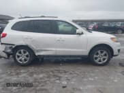 ✅ 2011 Hyundai Santa Fe Limited • VIN: 5XYZHDAGXBG008896 • Lot: 41564444. Listed on IAAI with 122,104 mi. Free auction sales archive from the USA and detailed vehicle history report at DreamBid. Image 13.