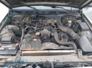 ✅ 2002 Ford Crown Victoria Police Interceptor • VIN: 2FAFP71W52X143053 • Лот: 41594827. Опубликован ранее на IAAI с пробегом 210 078 миль. Бесплатный доступ к архиву аукционных продаж из США и подробный отчёт об истории автомобиля на DreamBid. Изображение 10.