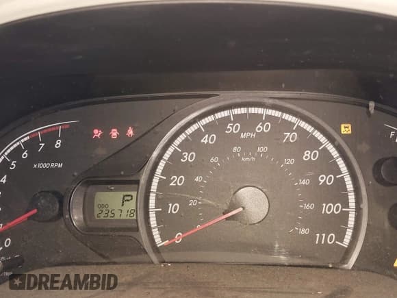 ✅ 2011 Toyota Sienna LE AAS • VIN: 5TDKK3DCXBS067004 • Лот: 43246241. Опубликован ранее на IAAI с пробегом 235 718 миль. Бесплатный доступ к архиву аукционных продаж из США и подробный отчёт об истории автомобиля на DreamBid. Изображение 7.