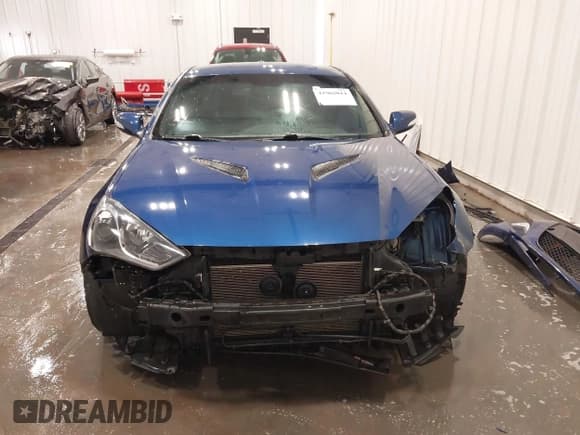 ✅ 2016 Hyundai Genesis Coupe R-Spec • VIN: KMHHU6KJ2GU134961 • Lot: 41902014. Wystawiony na IAAI z przebiegiem 82 384 mil. Bezpłatny archiwum sprzedaży aukcyjnych z USA i szczegółowy raport historii pojazdu na DreamBid. Zdjęcie 13.