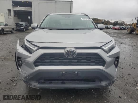 ✅ 2024 Toyota RAV4 XLE Premium • VIN: 2T3A1RFV8RC426182 • Лот: 90378165. Опубликован ранее на Copart с пробегом 13 179 миль. Бесплатный доступ к архиву аукционных продаж из США и подробный отчёт об истории автомобиля на DreamBid. Изображение 5.