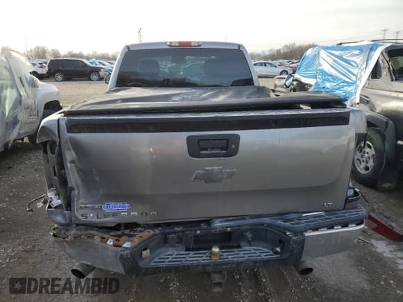 ✅ 2008 Chevrolet Silverado 1500 2LT • VIN: 2GCEC190681255192 • Lot: 88859865. Wystawiony na Copart z przebiegiem 210 023 mil. Bezpłatny archiwum sprzedaży aukcyjnych z USA i szczegółowy raport historii pojazdu na DreamBid. Zdjęcie 6.
