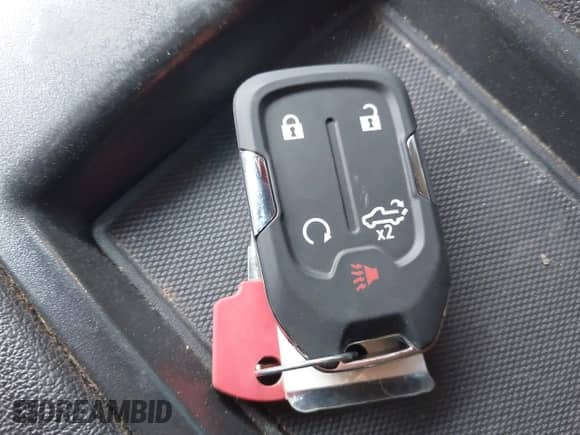 2020 Chevrolet Silverado 2500HD LT z VIN 1GC1YNEY9LF301232, wystawiony jako IAAI lot #42650307 z przebiegiem 117 004 mil mil oraz . Historia ofert i sprzedaży dostępna na DreamBid. Obrazek 11.