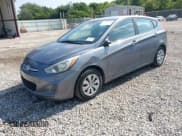 ✅ 2017 Hyundai Accent SE • VIN: KMHCT5AE6HU338756 • Lot: 42982023. Wystawiony na IAAI z przebiegiem 100 556 mil. Bezpłatny archiwum sprzedaży aukcyjnych z USA i szczegółowy raport historii pojazdu na DreamBid. Zdjęcie 2.