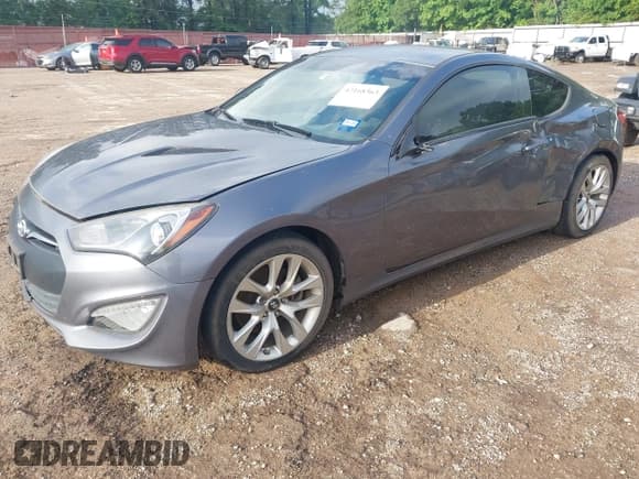 ✅ 2015 Hyundai Genesis Coupe 3.8L Base • VIN: KMHHU6KJ3FU124857 • Lot: 42168363. Wystawiony na IAAI z przebiegiem 130 469 mil. Bezpłatny archiwum sprzedaży aukcyjnych z USA i szczegółowy raport historii pojazdu na DreamBid. Zdjęcie 2.