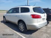 ✅ 2012 Buick Enclave Premium • VIN: 5GAKRDED0CJ399865 • Lot: 42738620. Wystawiony na IAAI z przebiegiem 153 574 mil. Bezpłatny archiwum sprzedaży aukcyjnych z USA i szczegółowy raport historii pojazdu na DreamBid. Zdjęcie 3.