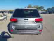 2018 Jeep Grand Cherokee Altitude z VIN 1C4RJFAG6JC220486, wystawiony jako IAAI lot #43399251 z przebiegiem 90 525 mil mil oraz . Historia ofert i sprzedaży dostępna na DreamBid. Obrazek 16.