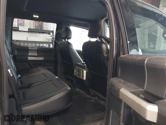 ✅ 2015 Ford F-150 XLT • VIN: 1FTEW1EG6FFA45336 • Lot: 42697508. Wystawiony na IAAI z przebiegiem 128 887 mil. Bezpłatny archiwum sprzedaży aukcyjnych z USA i szczegółowy raport historii pojazdu na DreamBid. Zdjęcie 8.