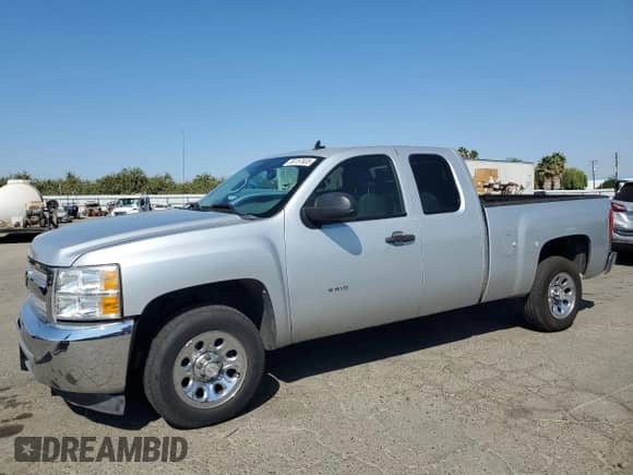 2012 Chevrolet Silverado 1500 LS z VIN 1GCRCREA3CZ157610, wystawiony jako Copart lot #80757935 z przebiegiem 148 795 mil mil oraz Szkoda całkowita • Salvage title. Historia ofert i sprzedaży dostępna na DreamBid. Obrazek 1.
