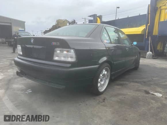 1998 BMW 3 Series M3s with VIN WBSCD9325WEE09458, listed as a Copart auction lot 48253425 with 254,162 mi miles and Clean title. Bid and sale history available at DreamBid. Image 4.