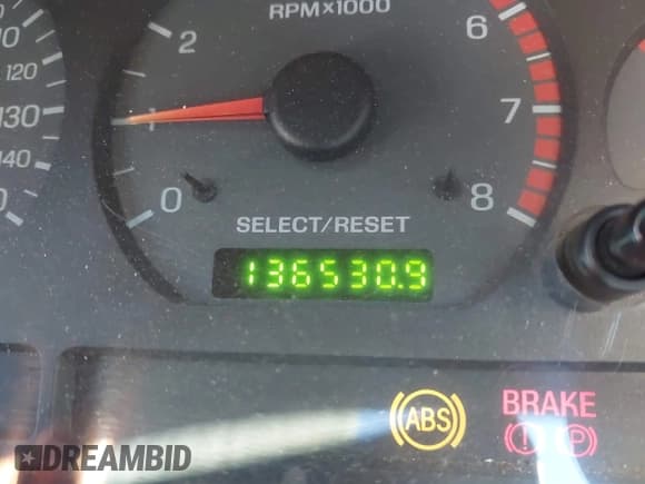 ✅ 2001 Ford Mustang GT Deluxe • VIN: 1FAFP42X41F158269 • Лот: 43804443. Опубликован ранее на IAAI с пробегом 136 530 миль. Бесплатный доступ к архиву аукционных продаж из США и подробный отчёт об истории автомобиля на DreamBid. Изображение 15.