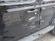 ✅ 2022 Jeep Wrangler Unlimited Sahara High Altitude • VIN: 1C4JJXP62NW101551 • Лот: 41737478. Опубликован ранее на IAAI с пробегом 41 343 миль. Бесплатный доступ к архиву аукционных продаж из США и подробный отчёт об истории автомобиля на DreamBid. Изображение 18.