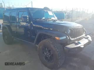 ✅ 2024 Jeep Wrangler Willys • VIN: 1C4RJXN6XRW215633 • Lot: 41861641. Wystawiony na IAAI z przebiegiem 3 927 mil. Bezpłatny archiwum sprzedaży aukcyjnych z USA i szczegółowy raport historii pojazdu na DreamBid. Zdjęcie 1.