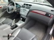 ✅ 2005 Toyota Solara SLE • VIN: 4T1FA38P15U052856 • Lot: 91657135. Wystawiony na Copart z przebiegiem 99 092 mil. Bezpłatny archiwum sprzedaży aukcyjnych z USA i szczegółowy raport historii pojazdu na DreamBid. Zdjęcie 8.