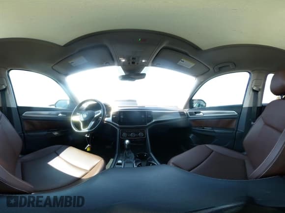 ✅ 2021 Volkswagen Atlas SEL • VIN: 1V2ER2CA1MC531433 • Lot: 43347185. Wystawiony na IAAI z przebiegiem 56 705 mil. Bezpłatny archiwum sprzedaży aukcyjnych z USA i szczegółowy raport historii pojazdu na DreamBid. Zdjęcie 18.