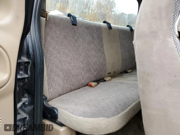 ✅ 2001 Dodge 2500 • VIN: 3B7KF23Z91G819745 • Lot: 92161415. Wystawiony na Copart z przebiegiem 188 021 mil. Bezpłatny archiwum sprzedaży aukcyjnych z USA i szczegółowy raport historii pojazdu na DreamBid. Zdjęcie 10.