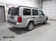 ✅ 2006 Jeep Commander • VIN: 1J8HG48K66C124642 • Lot: 42734702. Wystawiony na IAAI z przebiegiem 207 366 mil. Bezpłatny archiwum sprzedaży aukcyjnych z USA i szczegółowy raport historii pojazdu na DreamBid. Zdjęcie 4.