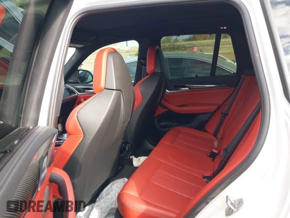 ✅ 2021 BMW X3 M • VIN: 5YMTS0C03M9E99584 • Lot: 43667645. Wystawiony na IAAI z przebiegiem 42 536 mil. Bezpłatny archiwum sprzedaży aukcyjnych z USA i szczegółowy raport historii pojazdu na DreamBid. Zdjęcie 8.