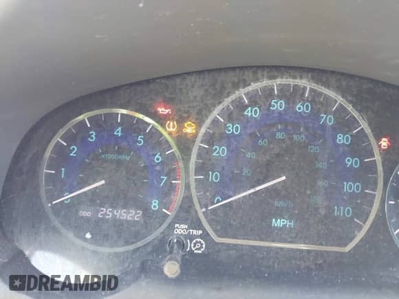 2009 Toyota Sienna LE with VIN 5TDBK23C09S024815, listed as a IAAI auction lot 42414365 with 254,522 mi miles and . Bid and sale history available at DreamBid. Image 7.