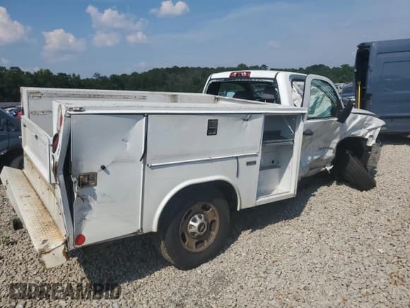 ✅ 2016 Chevrolet Silverado 2500HD Work Truck • VIN: 1GC0CUEG2GZ167812 • Лот: 61590875. Опубликован ранее на Copart с пробегом Не указан. Бесплатный доступ к архиву аукционных продаж из США и подробный отчёт об истории автомобиля на DreamBid. Изображение 3.