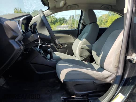 2017 Chevrolet Sonic LS с VIN 1G1JB5SG2H4175398, выставлен на аукционе Copart как лот 70215964 с пробегом 107 886 миль миль и Списание • Salvage title. История ставок и продаж доступна на DreamBid. Изображение 7.