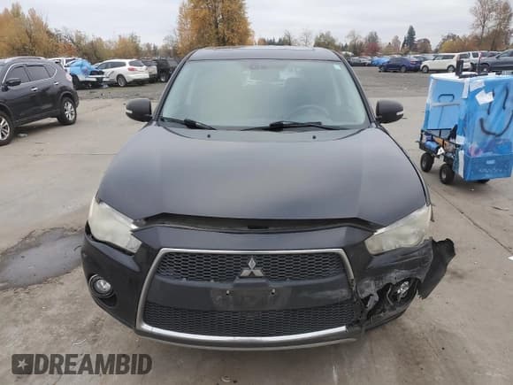 ✅ 2010 Mitsubishi Outlander GT • VIN: JA4JT5AX1AZ019670 • Lot: 91874755. Wystawiony na Copart z przebiegiem 178 166 mil. Bezpłatny archiwum sprzedaży aukcyjnych z USA i szczegółowy raport historii pojazdu na DreamBid. Zdjęcie 5.
