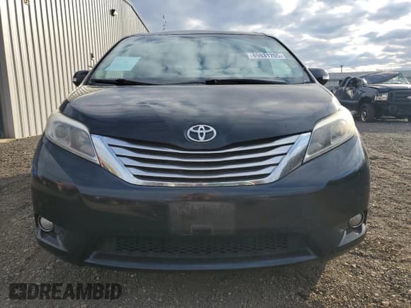 ✅ 2017 Toyota Sienna XLE • VIN: 5TDDZ3DC9HS177278 • Lot: 89831705. Listed on Copart with 100,563 mi. Free auction sales archive from the USA and detailed vehicle history report at DreamBid. Image 5.