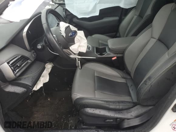 ✅ 2020 Subaru Outback Onyx XT • VIN: 4S4BTGKD8L3179203 • Lot: 91862565. Listed on Copart with 82,633 mi. Free auction sales archive from the USA and detailed vehicle history report at DreamBid. Image 7.