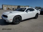 ✅ 2018 Dodge Challenger SXT Plus • VIN: 2C3CDZAG0JH245819 • Lot: 41948133. Wystawiony na Copart z przebiegiem 63 590 mil. Bezpłatny archiwum sprzedaży aukcyjnych z USA i szczegółowy raport historii pojazdu na DreamBid. Zdjęcie 1.