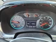 ✅ 2024 Chevrolet Traverse LS • VIN: 1GNESTKW2RJ139340 • Lot: 91513645. Wystawiony na Copart z przebiegiem 36 012 mil. Bezpłatny archiwum sprzedaży aukcyjnych z USA i szczegółowy raport historii pojazdu na DreamBid. Zdjęcie 9.