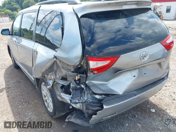 ✅ 2015 Toyota Sienna Limited • VIN: 5TDDK3DCXFS106768 • Lot: 42671426. Listed on IAAI with 108,771 mi. Free auction sales archive from the USA and detailed vehicle history report at DreamBid. Image 6.