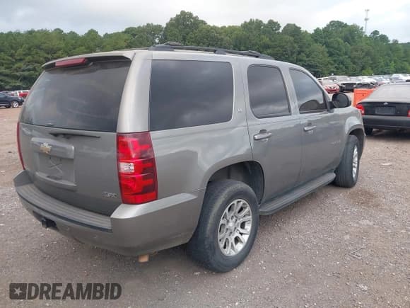 ✅ 2009 Chevrolet Tahoe 2LT • VIN: 1GNFC23019R157707 • Lot: 42751675. Listed on IAAI with 245,494 mi. Free auction sales archive from the USA and detailed vehicle history report at DreamBid. Image 4.