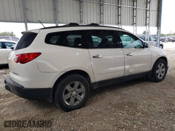 2011 Chevrolet Traverse 2LT z VIN 1GNKVJED1BJ292998, wystawiony jako Copart lot #85926105 z przebiegiem 248 704 mil mil oraz Szkoda całkowita • Salvage title. Historia ofert i sprzedaży dostępna na DreamBid. Obrazek 3.