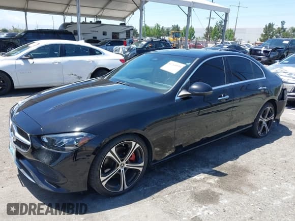 ✅ 2022 Mercedes-Benz C 300 • VIN: W1KAF4GB8NR066743 • Lot: 42269595. Listed on IAAI with 29,161 mi. Free auction sales archive from the USA and detailed vehicle history report at DreamBid. Image 17.