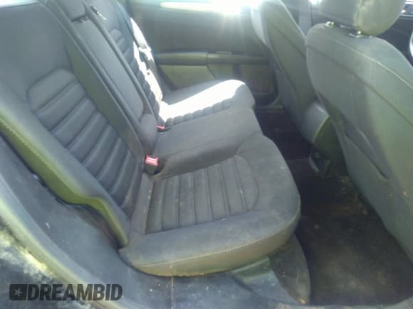 ✅ 2017 Ford Fusion SE • VIN: 3FA6P0H70HR319603 • Lot: 39692595. Wystawiony na IAAI z przebiegiem 195 961 mil. Bezpłatny archiwum sprzedaży aukcyjnych z USA i szczegółowy raport historii pojazdu na DreamBid. Zdjęcie 8.