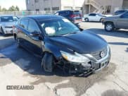 ✅ 2018 Nissan Altima S • VIN: 1N4AL3AP1JC121909 • Lot: 43137369. Wystawiony na IAAI z przebiegiem 129 474 mil. Bezpłatny archiwum sprzedaży aukcyjnych z USA i szczegółowy raport historii pojazdu na DreamBid. Zdjęcie 6.
