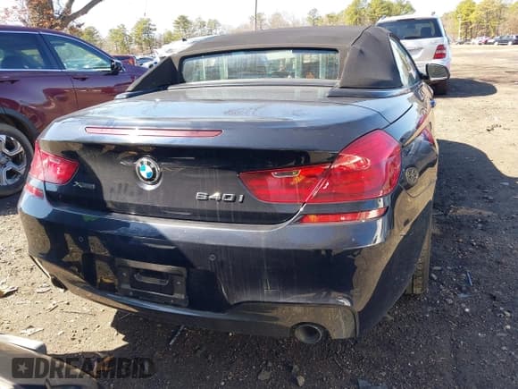 ✅ 2018 BMW 6 Series 640i xDrive • VIN: WBA6F3C57JD994896 • Lot: 41833119. Wystawiony na IAAI z przebiegiem 20 753 mil. Bezpłatny archiwum sprzedaży aukcyjnych z USA i szczegółowy raport historii pojazdu na DreamBid. Zdjęcie 16.
