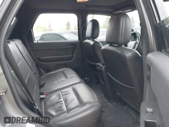 ✅ 2012 Ford Escape XLT • VIN: 1FMCU9DGXCKC23955 • Lot: 42277339. Listed on IAAI with 181,738 mi. Free auction sales archive from the USA and detailed vehicle history report at DreamBid. Image 8.