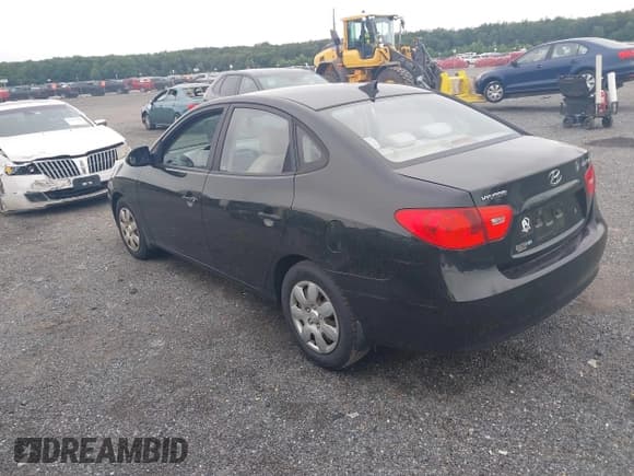 ✅ 2009 Hyundai Elantra GLS • VIN: KMHDU46D09U670558 • Lot: 43009106. Wystawiony na IAAI z przebiegiem 136 141 mil. Bezpłatny archiwum sprzedaży aukcyjnych z USA i szczegółowy raport historii pojazdu na DreamBid. Zdjęcie 3.