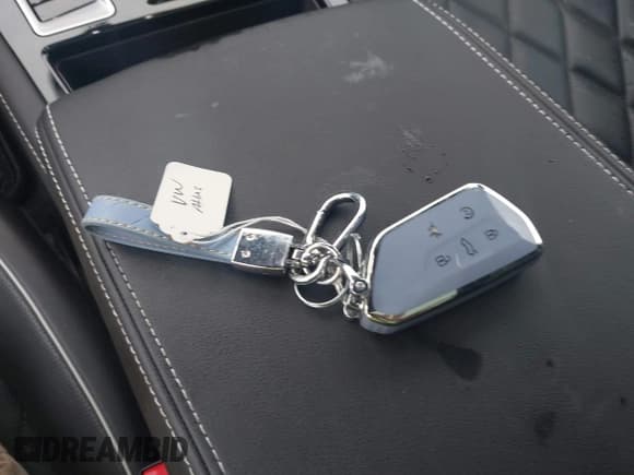 ✅ 2024 Volkswagen Atlas SEL Premium R-Line • VIN: 1V2FE2CA0RC253583 • Lot: 41951435. Wystawiony na IAAI z przebiegiem 4 668 mil. Bezpłatny archiwum sprzedaży aukcyjnych z USA i szczegółowy raport historii pojazdu na DreamBid. Zdjęcie 11.