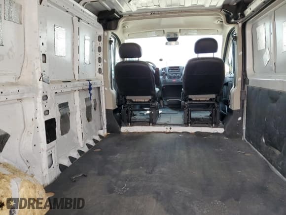 ✅ 2016 Ram ProMaster Cargo • VIN: 3C6TRVAG1GE103576 • Lot: 70782355. Wystawiony na Copart z przebiegiem 163 259 mil. Bezpłatny archiwum sprzedaży aukcyjnych z USA i szczegółowy raport historii pojazdu na DreamBid. Zdjęcie 10.