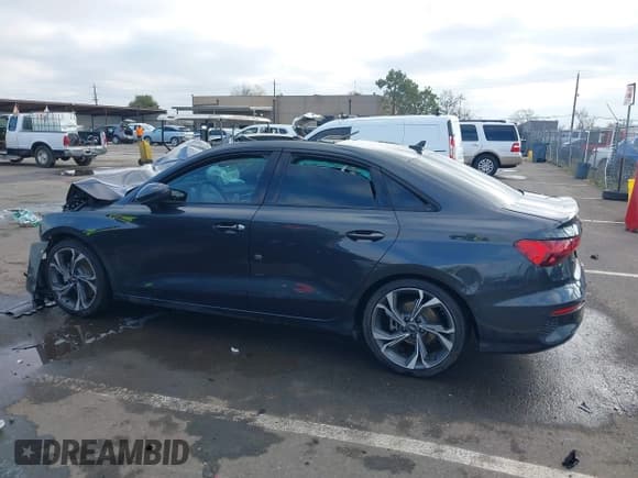 ✅ 2022 Audi A3 Premium • VIN: WAUGUDGY5NA094297 • Lot: 41109912. Listed on IAAI with 40,264 mi. Free auction sales archive from the USA and detailed vehicle history report at DreamBid. Image 14.