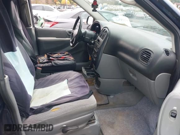 ✅ 2005 Dodge Caravan SXT • VIN: 2D4GP44LX5R491795 • Лот: 43524362. Опубликован ранее на IAAI с пробегом 156 003 миль. Бесплатный доступ к архиву аукционных продаж из США и подробный отчёт об истории автомобиля на DreamBid. Изображение 5.