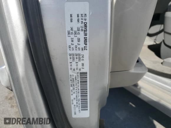 ✅ 2010 Chrysler Town & Country Touring • VIN: 2A4RR5D19AR212863 • Lot: 85870905. Wystawiony na Copart z przebiegiem 127 706 mil. Bezpłatny archiwum sprzedaży aukcyjnych z USA i szczegółowy raport historii pojazdu na DreamBid. Zdjęcie 13.